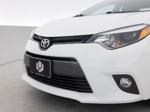 Used 2015 Toyota Corolla LE FWD image 15