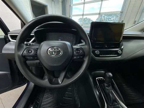 Used 2023 Toyota Corolla LE image 13