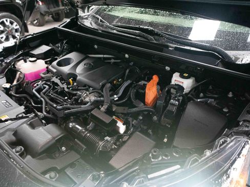 Used 2022 Toyota RAV4 XSE AWD/4WD image 34