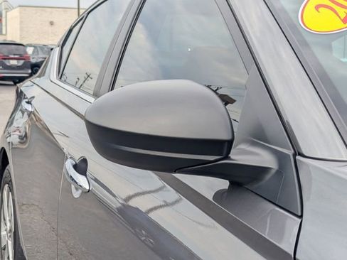 Certified 2025 Nissan Altima 2.5 S image 11