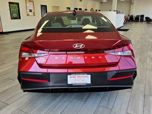 Used 2024 Hyundai Elantra SEL image 8
