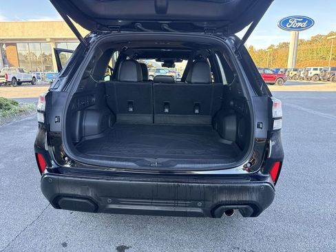 Used 2025 Subaru Forester Touring w/ Popular Package - Touring AWD/4WD image 44