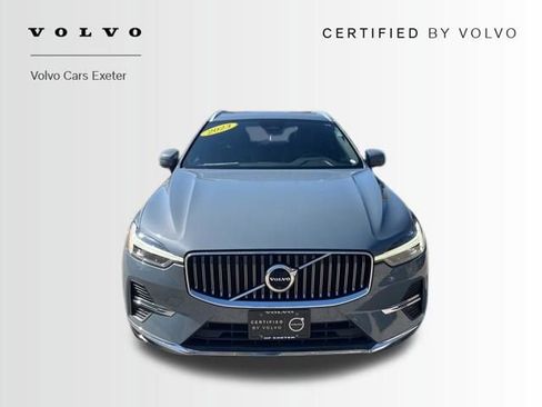 Certified 2023 Volvo XC60 B5 Plus AWD/4WD image 2