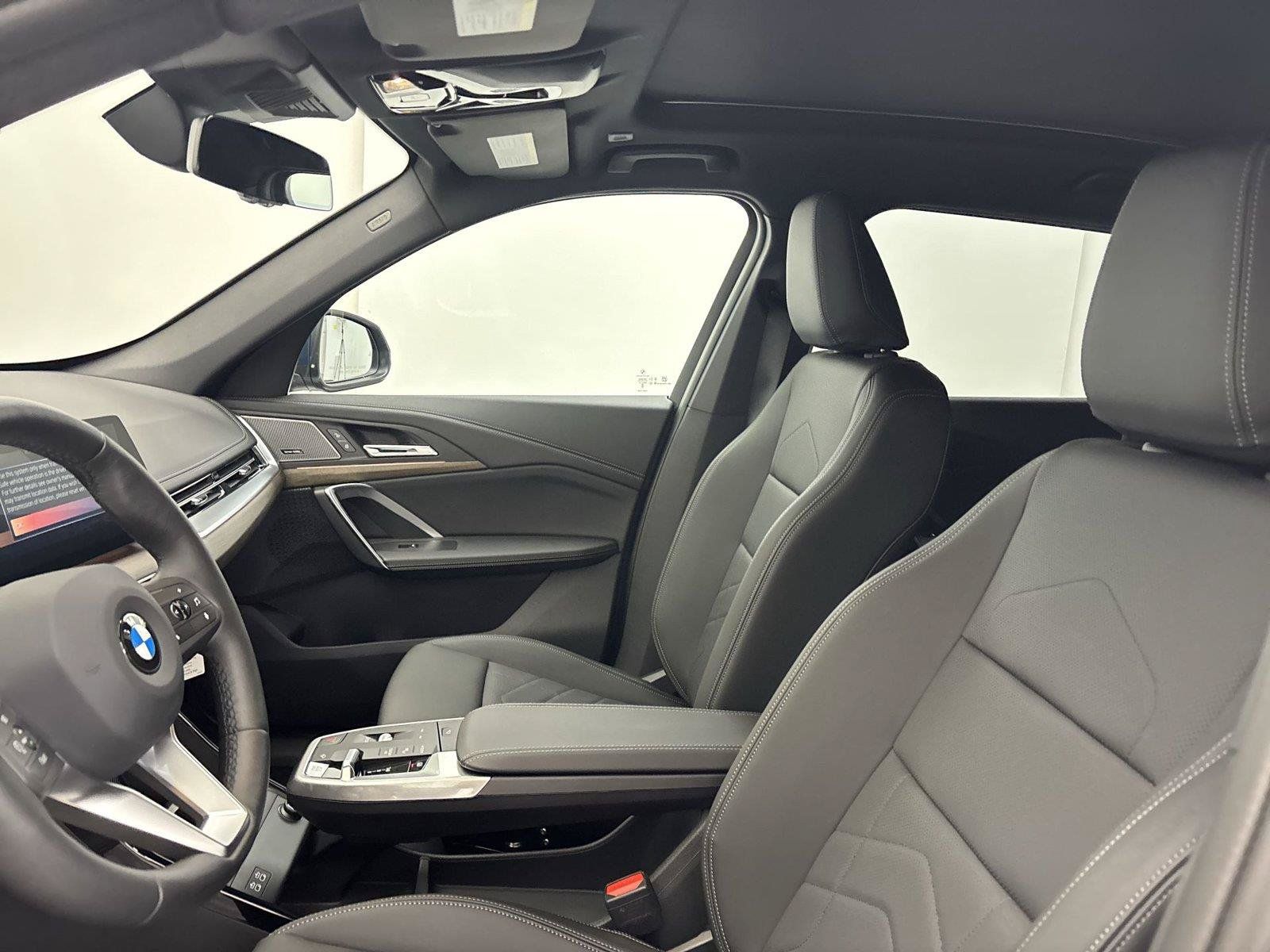 New 2027 BMW X1 xDrive28i AWD/4WD image 24