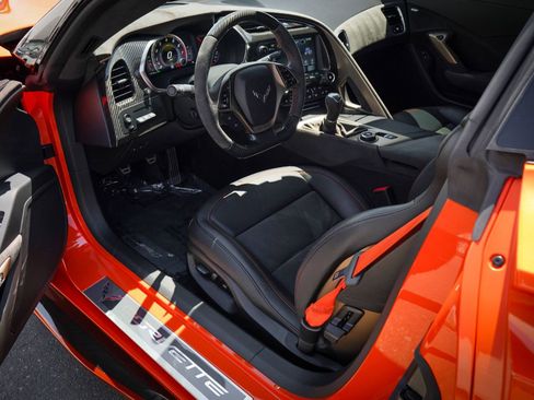 Used 2019 Chevrolet Corvette ZR1 image 2