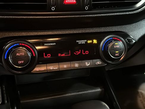 Used 2023 Kia Forte GT-Line FWD image 19