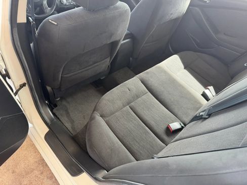Used 2010 Nissan Altima 2.5 S FWD image 19
