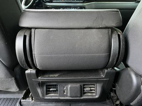 Used 2024 Chevrolet Silverado 1500 LT AWD/4WD image 27
