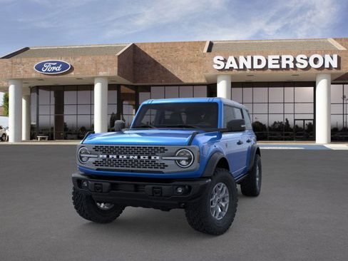 New 2025 Ford Bronco Badlands image 2