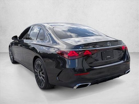 New 2026 Mercedes-Benz E 450 4MATIC Sedan image 8