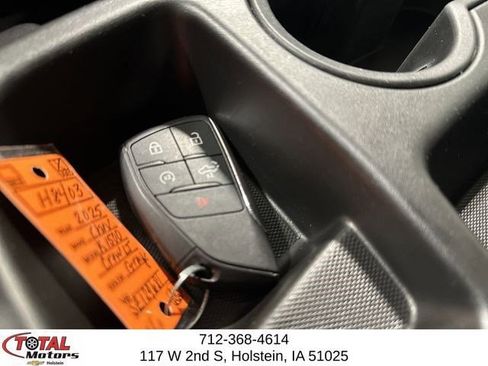 Certified 2025 Chevrolet Silverado 1500 LT AWD/4WD image 14
