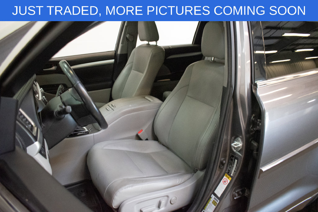 Used 2017 Toyota Highlander XLE AWD/4WD image 20