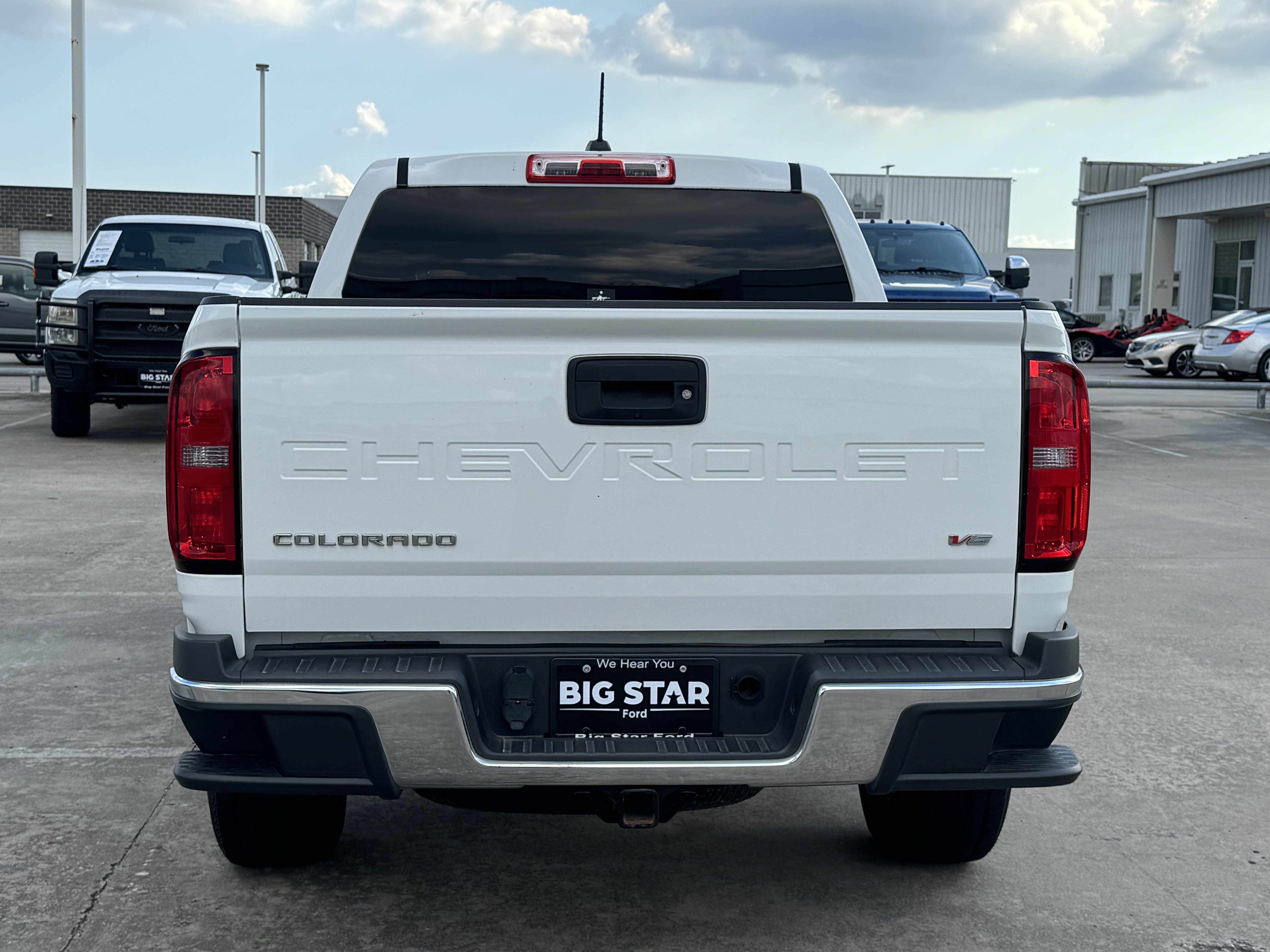 Used 2022 Chevrolet Colorado W/T w/ WT Convenience Package RWD image 9