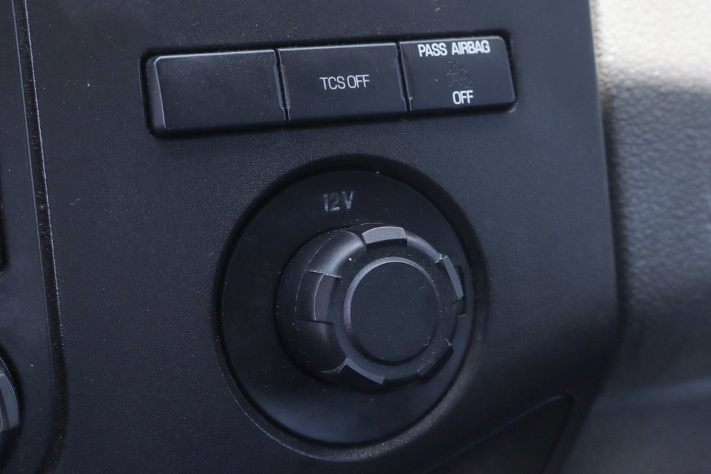 Used 2016 Ford F550 2WD Regular Cab Super Duty image 24