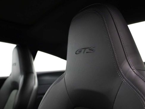 Certified 2022 Porsche 911 Carrera GTS image 18
