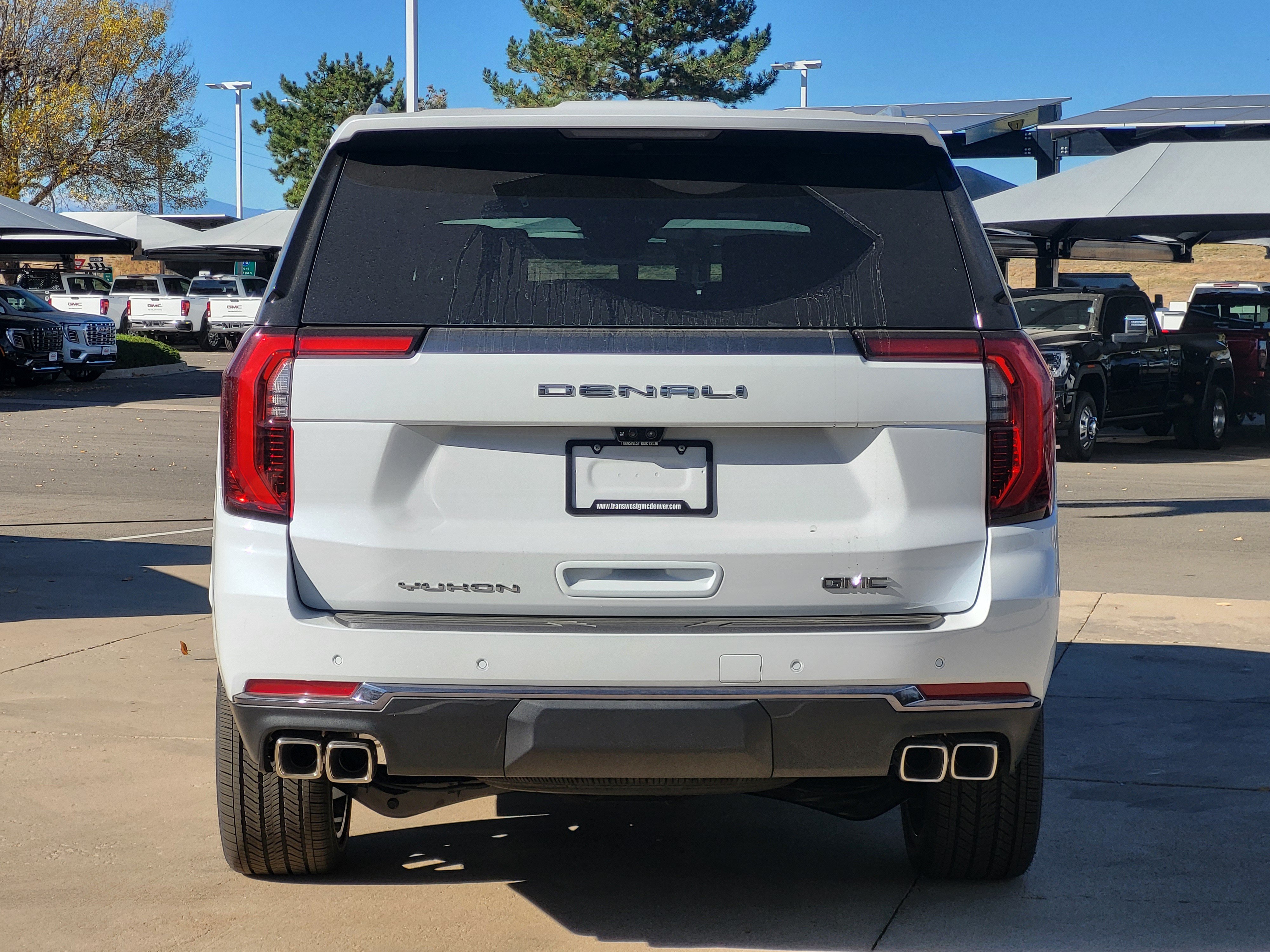 New 2027 GMC Yukon XL Denali Ultimate w/ LPO, Illumination Package AWD/4WD image 4