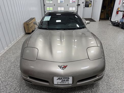 Used 1999 Chevrolet Corvette Coupe w/ Performance Handling Pkg RWD image 15