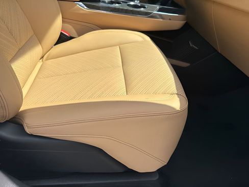 New 2025 Cadillac Escalade IQ Luxury 2 AWD/4WD image 23