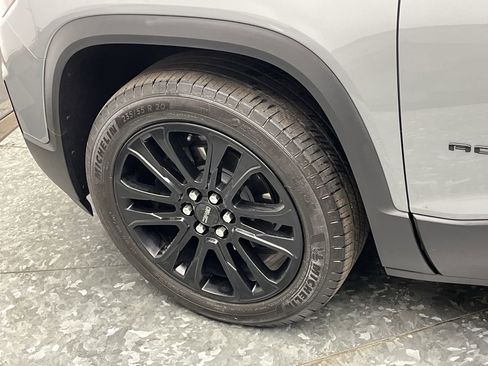 Certified 2023 GMC Acadia SLE w/ Driver Convenience Package image 34