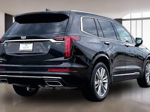 Used 2025 Cadillac XT6 Premium Luxury w/ Platinum Package AWD/4WD image 2