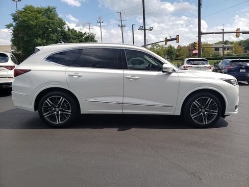 Certified 2025 Acura MDX w/ Advance Package AWD/4WD image 11