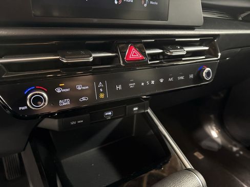 New 2026 Kia Niro LX FWD image 21