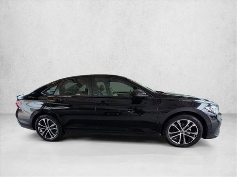 Used 2025 Volkswagen Jetta Sport FWD image 4
