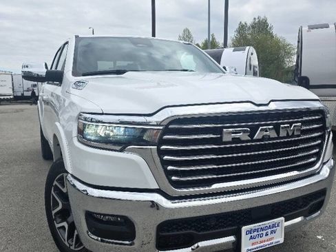 Used 2025 RAM 1500 Laramie AWD/4WD image 1