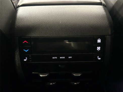 Used 2022 Jeep Grand Cherokee L Overland w/ MOPAR Finishing Package image 37