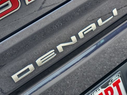 Used 2023 GMC Sierra 1500 Denali w/ Denali Reserve Package RWD image 13