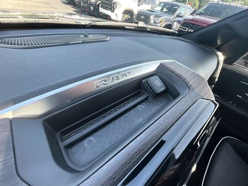 New 2026 RAM 1500 Laramie w/ Laramie Preferred Package AWD/4WD image 15
