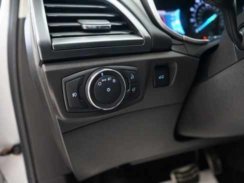 Used 2016 Ford Fusion Titanium FWD image 29