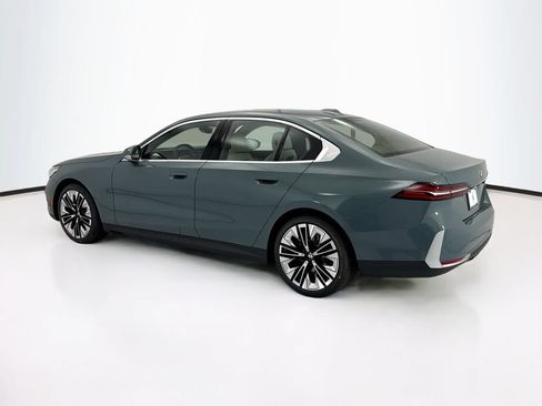 New 2027 BMW 530i w/ Premium Package RWD image 7