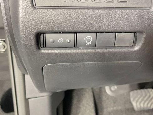 New 2025 Nissan Rogue S image 63