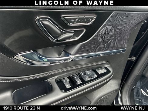 Certified 2023 Lincoln Corsair AWD w/ Equipment Group 101A image 14