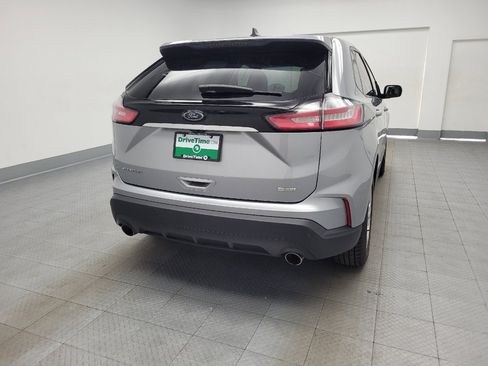 Used 2020 Ford Edge SE FWD image 7