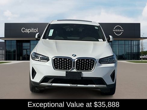 Used 2023 BMW X4 xDrive30i image 2