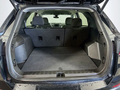 Used 2021 Chevrolet Equinox LT FWD image 23