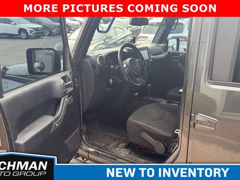 Used 2016 Jeep Wrangler Unlimited Sport w/ Quick Order Package 24S AWD/4WD image 8