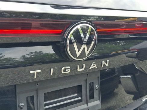 Certified 2025 Volkswagen Tiguan S w/ 18" Wheel Package AWD/4WD image 7