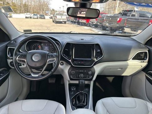 Used 2019 Jeep Cherokee Limited w/ Trailer Tow Group image 14