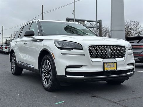 Certified 2023 Lincoln Aviator AWD w/ Premium Package image 48