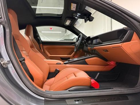 Certified 2025 Porsche 911 Carrera GTS RWD image 25