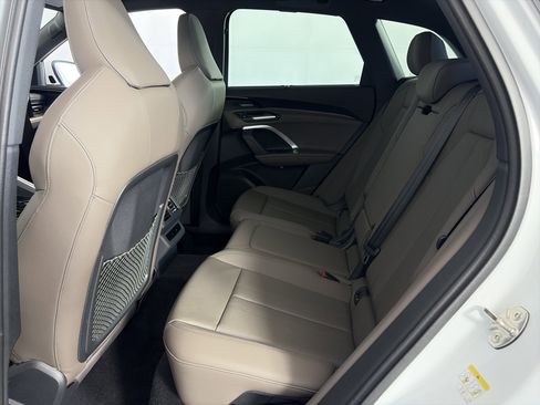 Certified 2025 Audi Q5 Premium Plus w/ Premium Plus image 7