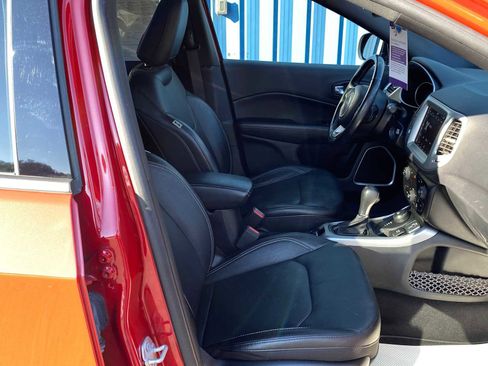 Used 2021 Jeep Compass Latitude image 33