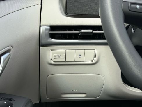 New 2026 Hyundai Tucson SE image 17