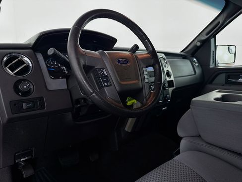 Used 2013 Ford F150 XLT w/ Mid Equipment Group image 19