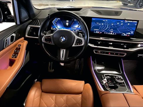 Used 2025 BMW X5 M60i image 6