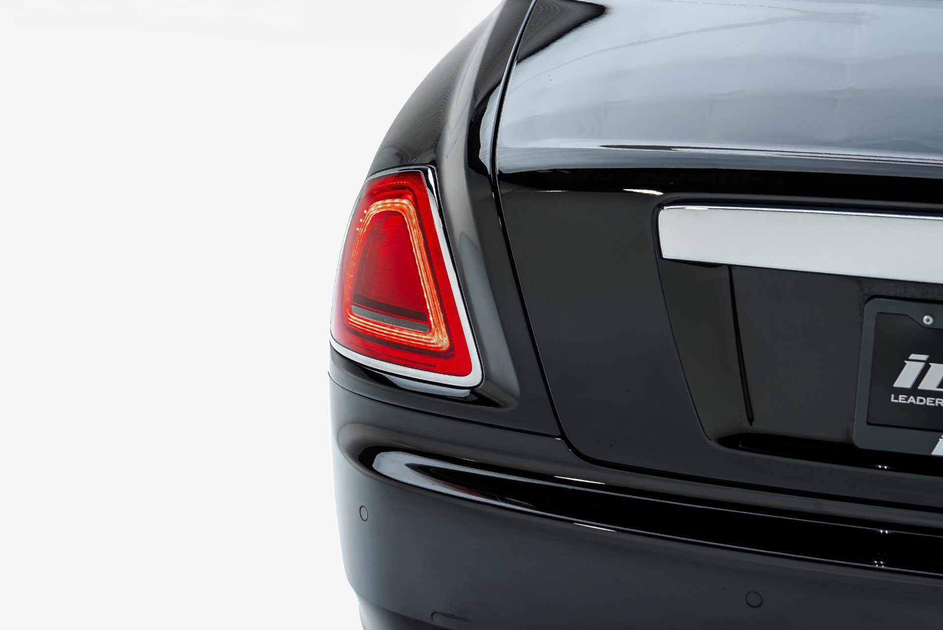 Used 2016 Rolls-Royce Ghost RWD image 26