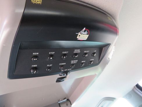 Used 2005 Toyota Sienna LE w/ LE Pkg 1 image 23